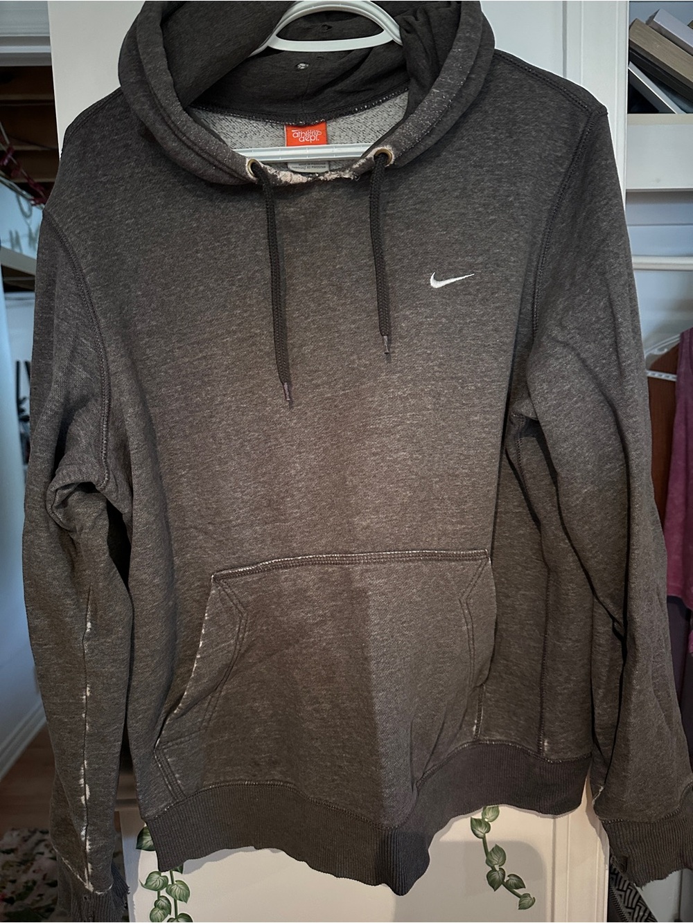 Distressed Nike Men’s Dark Gray Pullover Hoodie Sweatshirt